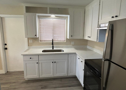726 E 3rd Avenue - Photo 1