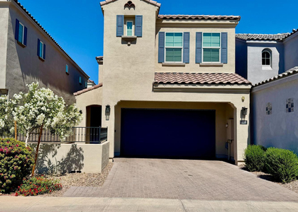 220 E Markwood Drive - Photo 1