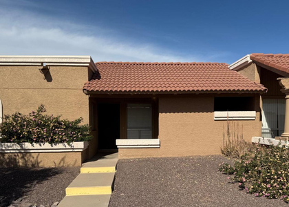 312 W Yukon Drive - Photo 1