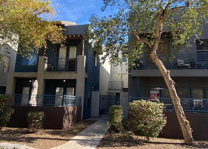 615 E Portland Street - Photo 1