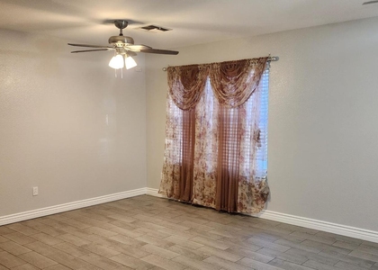 9124 W Elm Street - Photo 1