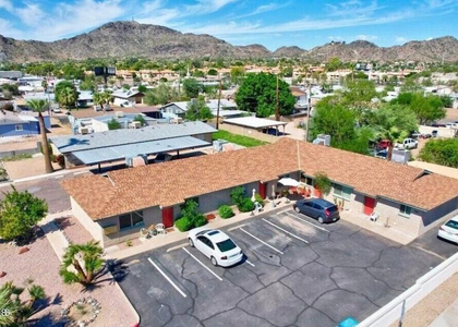 1420 E Brown Street - Photo 1