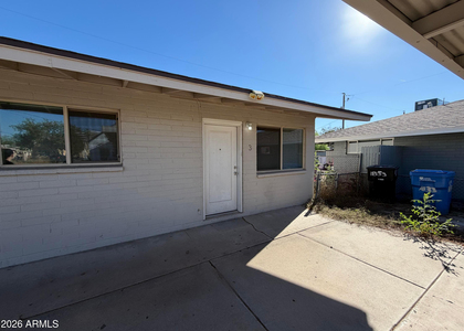 1833 E Harvard Street - Photo 1