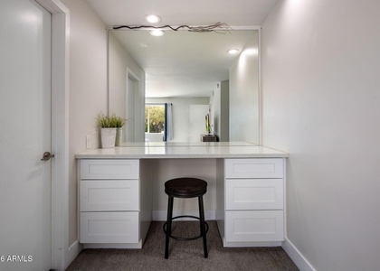 8633 E Monterosa Avenue - Photo 1