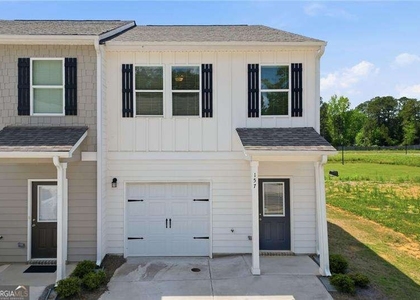 157 Village Green Drive - Photo 1