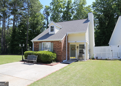 685 Crossbridge Alley - Photo 1