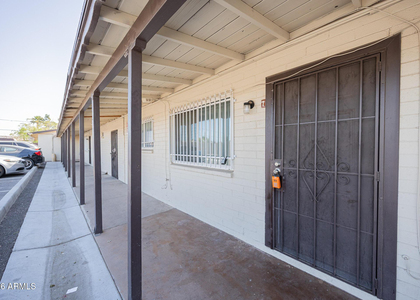 1915 N 26th Place - Photo 1