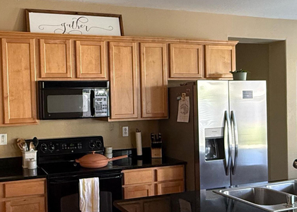 6734 W Blackstone Lane - Photo 1