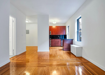 Madison Avenue - Photo 1