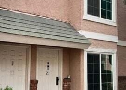 1055 W 5th Street - Photo 1