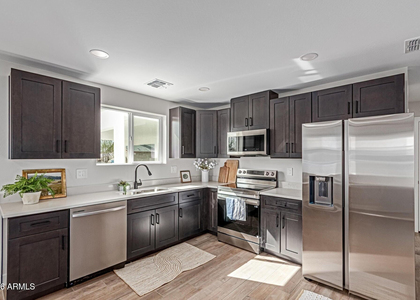 6421 S 23rd Street - Photo 1