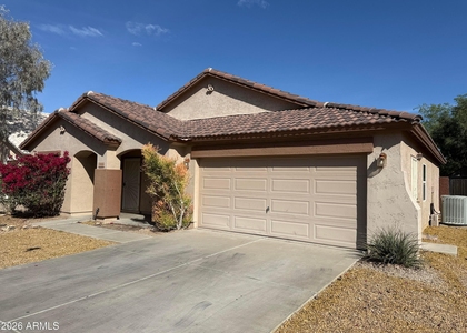 816 W Mid Way Street - Photo 1