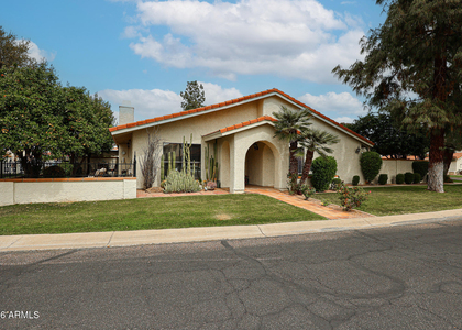 7720 N Pinesview Drive - Photo 1