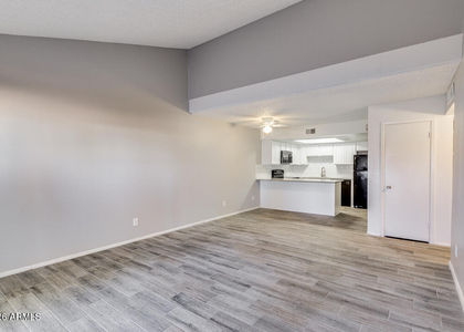 2149 E 10th Street - Photo 1
