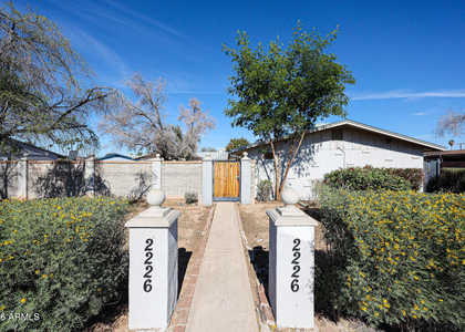 2226 W Heatherbrae Drive - Photo 1