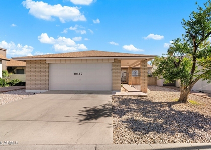 8037 N 40th Avenue - Photo 1
