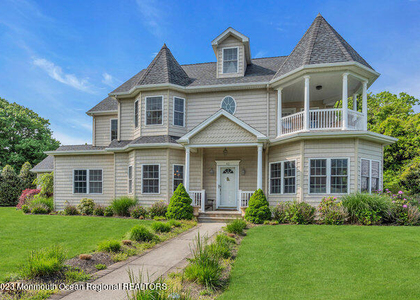 42 Pitney Avenue - Photo 1
