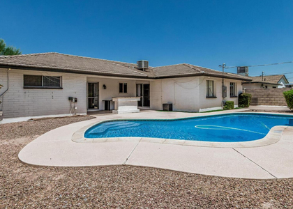 1213 E Riviera Drive - Photo 1