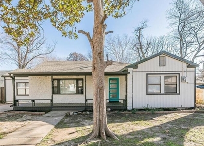 405 S Brazos Street - Photo 1