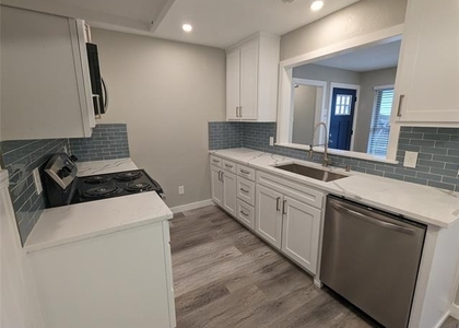 802 E Brin - Photo 1