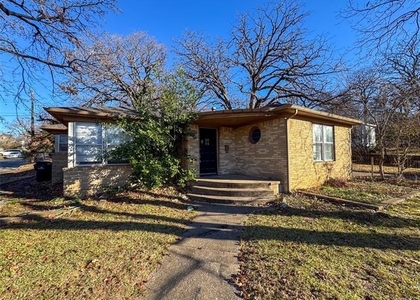 1431 W Chestnut Street - Photo 1