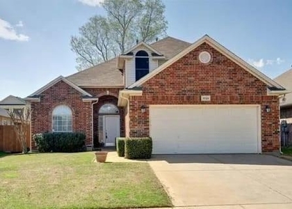 8729 Sunset Trace Drive - Photo 1
