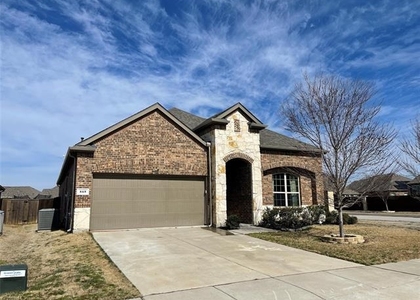 543 Haven Drive - Photo 1