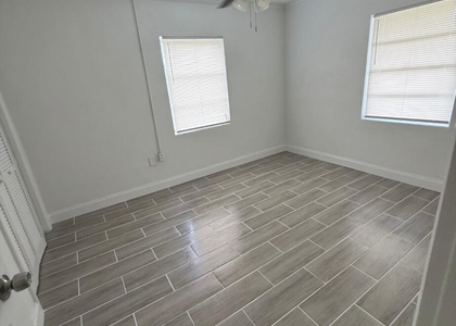 815 Dundas Court - Photo 1