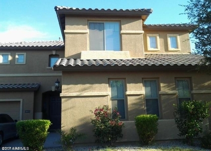 9013 W Kerby Avenue - Photo 1