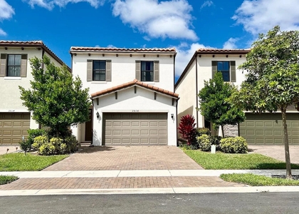 3016 King Palm Way - Photo 1