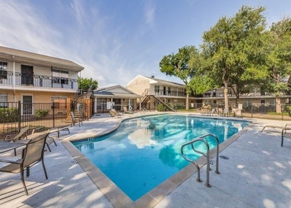 5818 E University Boulevard - Photo 1