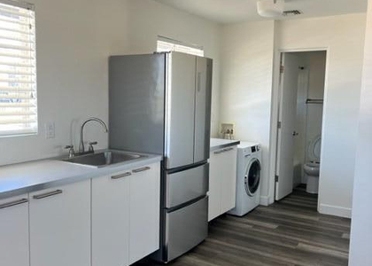 746 W Turney Avenue - Photo 1