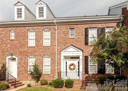 242 Welton Way - Photo 1