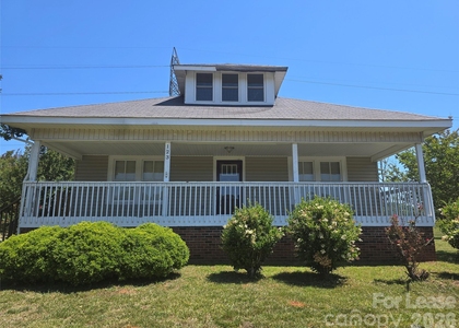 123 Charleston Drive - Photo 1