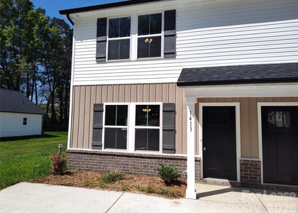 1413 Arden Avenue - Photo 1