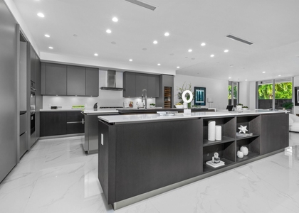 495 E Royal Palm Road - Photo 1