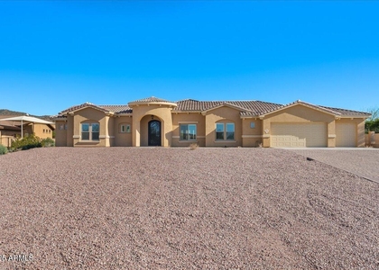 3117 N 77th Street - Photo 1