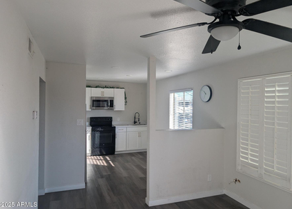 7160 N 53rd Avenue - Photo 1