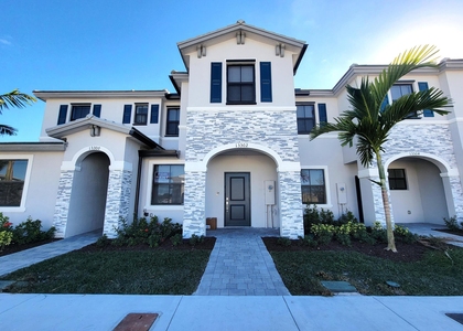 13302 Sw 286th Street - Photo 1