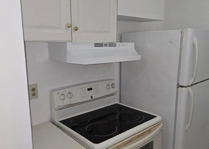 230 Sw 11th Avenue - Photo 1