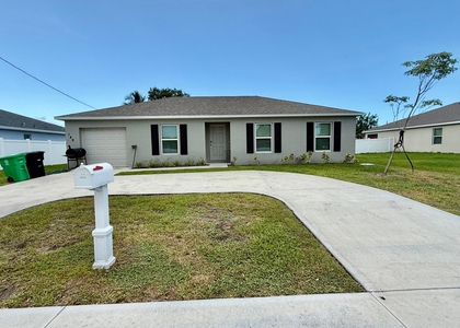 149 Sw Becker Road - Photo 1