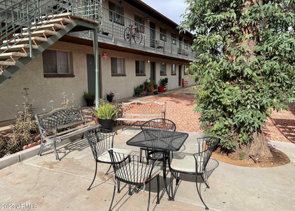 2002 E Sweetwater Avenue - Photo 1