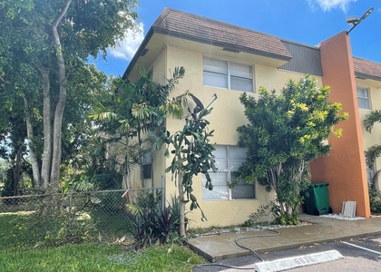 6636 Sw 41st Street - Photo 1