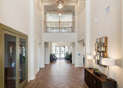4755 E Southern Avenue - Photo 1