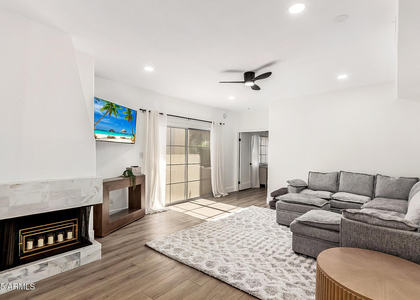 11333 N 92nd Street - Photo 1