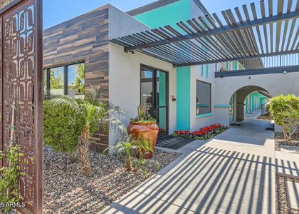 1645 E Thomas Road - Photo 1