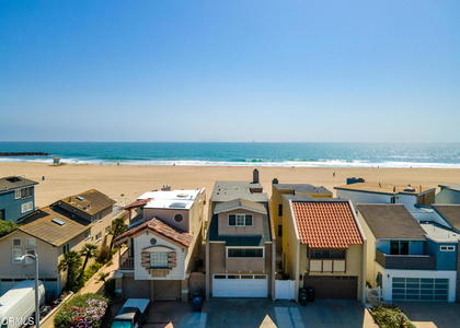 305 Ocean Drive - Photo 1