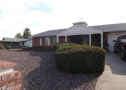 932 S 72nd Street - Photo 1