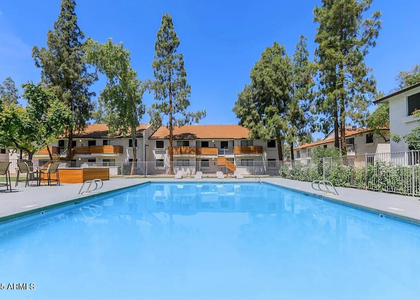 4620 W Mcdowell Road - Photo 1