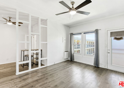 4125 S Figueroa Street - Photo 1